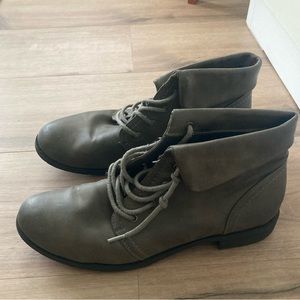 Sonoma Lace Up Ankle Boots Size 10